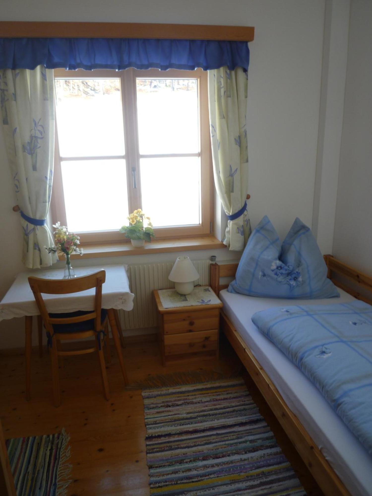 Haus Schrei Daire Grundlsee Oda fotoğraf